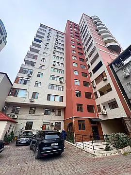Satılır 3 otaqlı mənzil 153 m² — Bakı, İnşaatçılar 3 otaq 153.00 m²