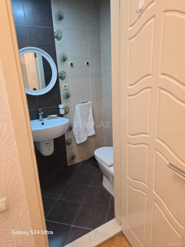 Kirayə verilir 4 otaqlı mənzil 250 m²