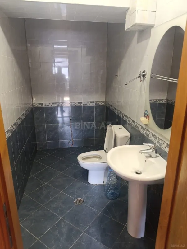 Satılır 3 otaqlı mənzil 122 m²