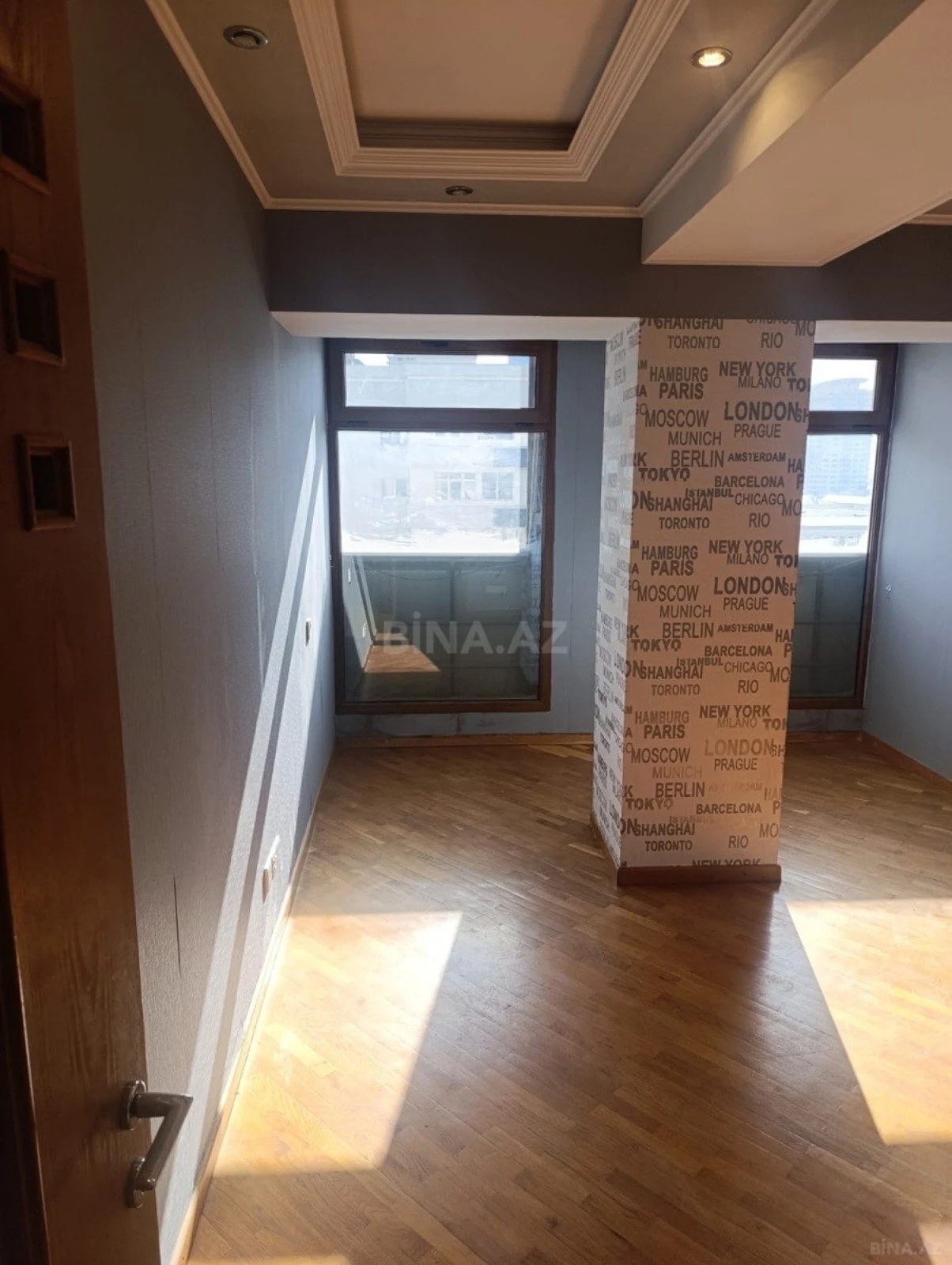 Satılır 3 otaqlı mənzil 122 m²