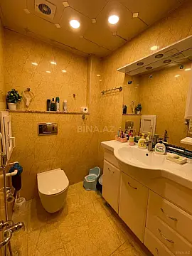 Satılır 3 otaqlı mənzil 137 m²