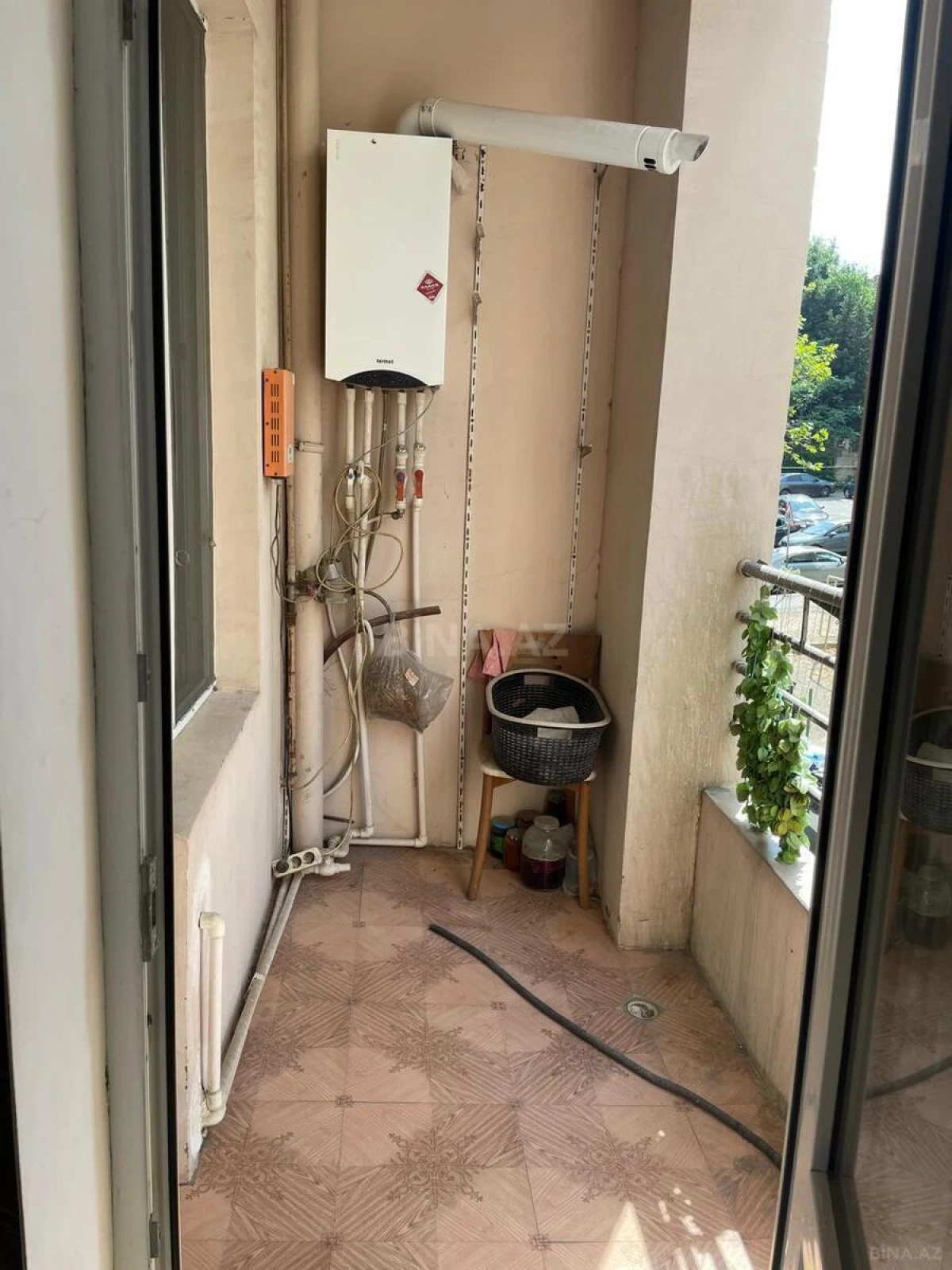 Satılır 2 otaqlı mənzil 95 m²