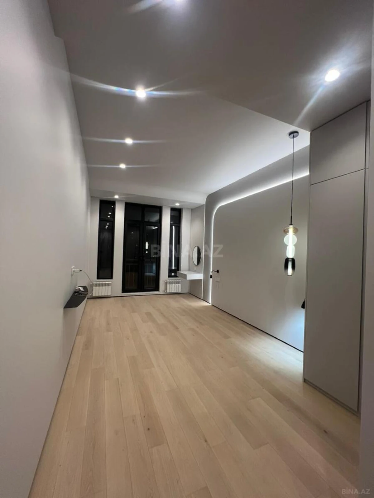 Satılır 3 otaqlı mənzil 102.3 m²