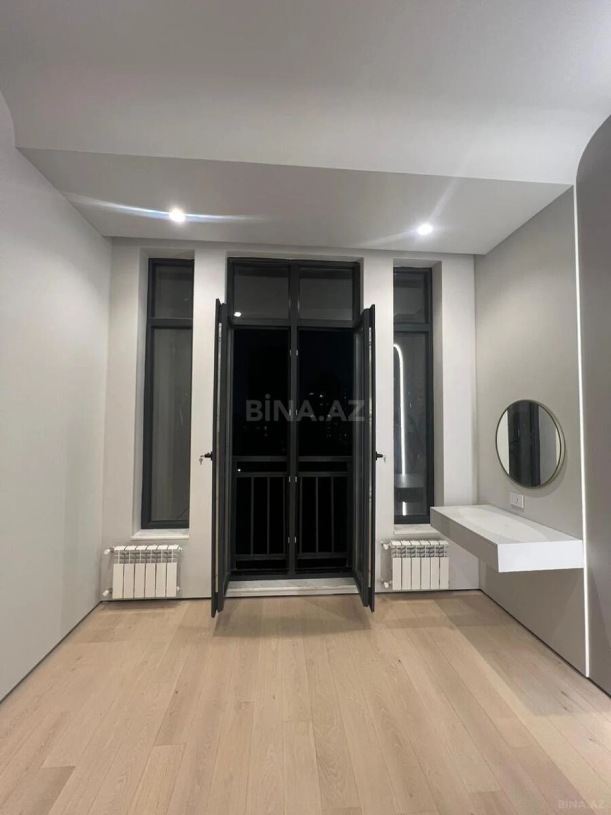 Satılır 3 otaqlı mənzil 102.3 m²