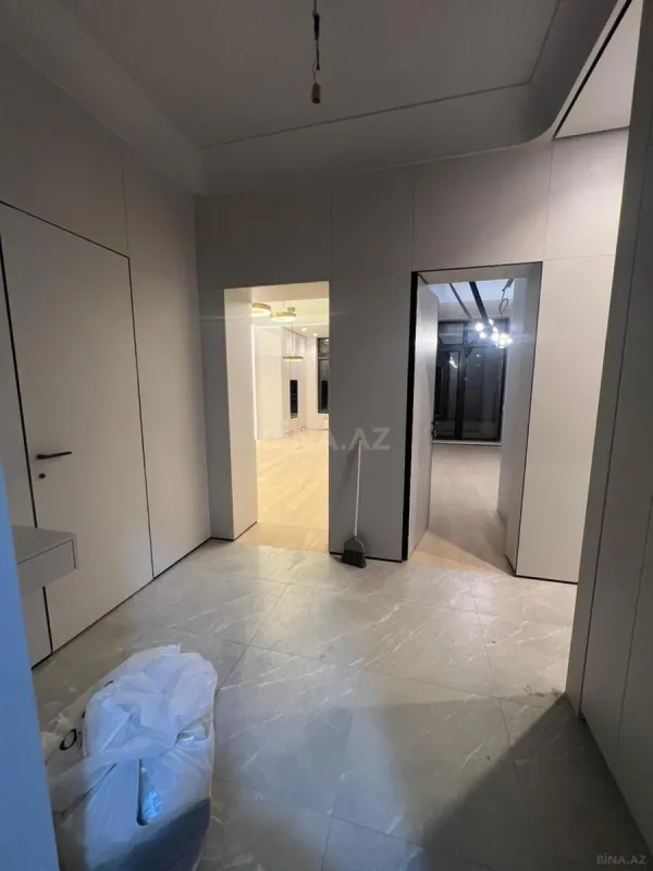 Satılır 3 otaqlı mənzil 102.3 m²