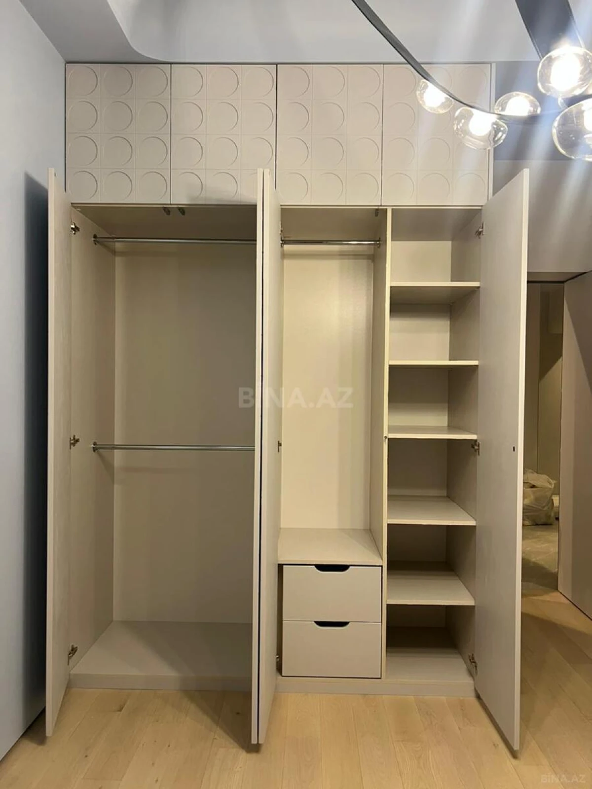 Satılır 3 otaqlı mənzil 102.3 m²