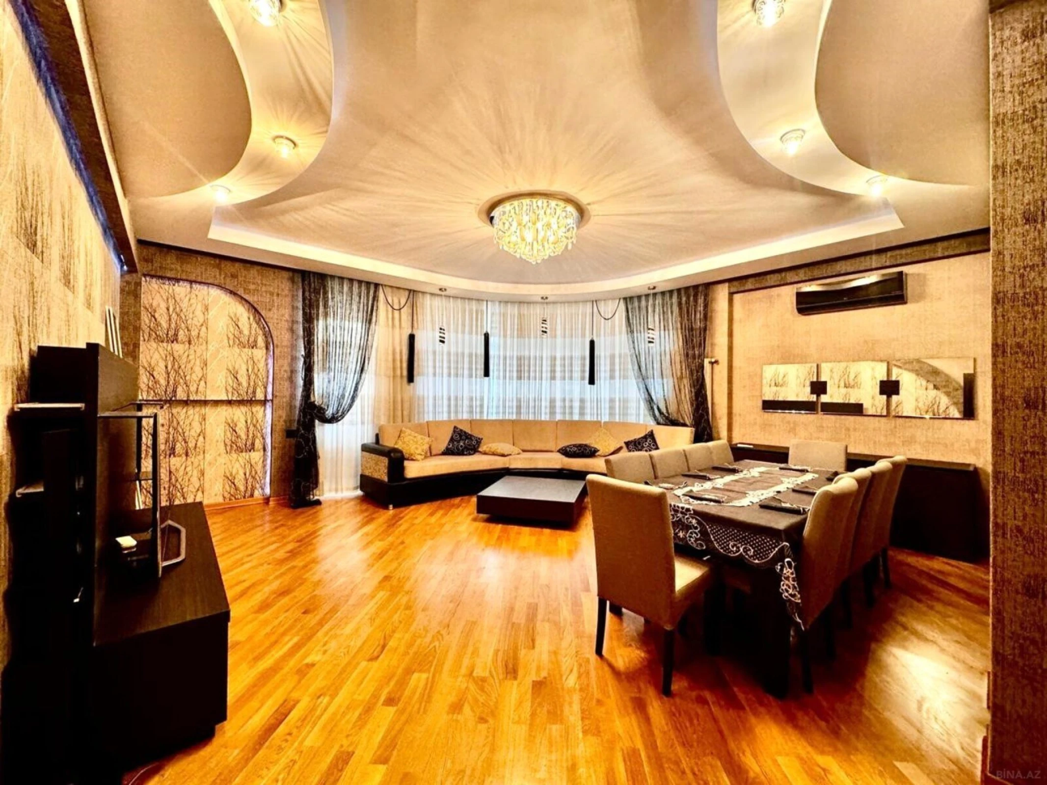 Satılır 3 otaqlı mənzil 148 m²