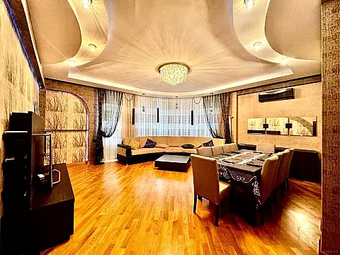 Satılır 3 otaqlı mənzil 148 m² — Bakı, İnşaatçılar 3 otaq 148.00 m²