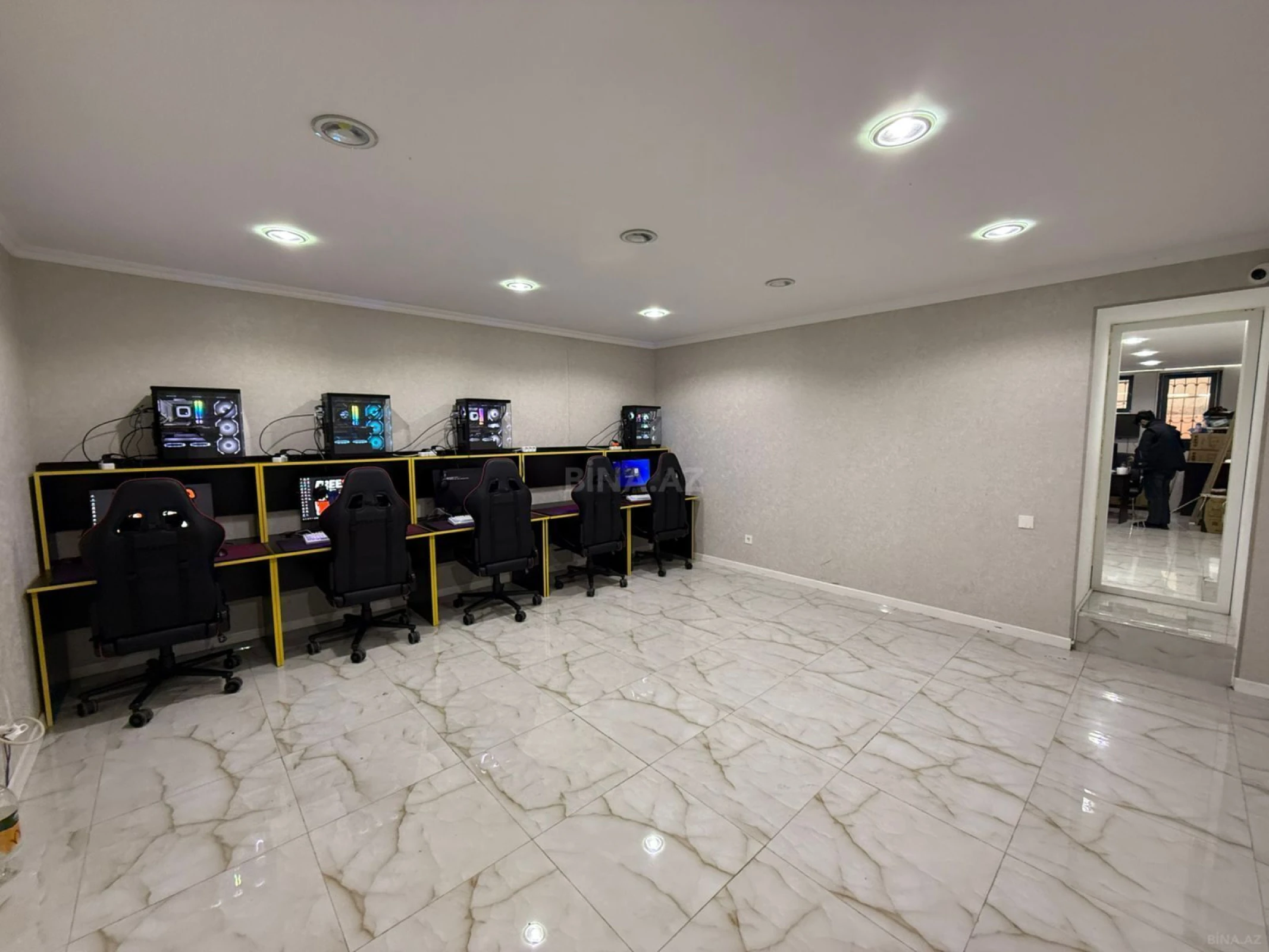 Satılır obyekt 101 m²