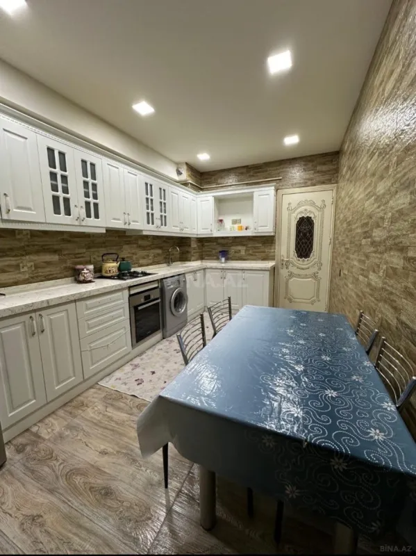 Satılır 3 otaqlı mənzil 83 m²