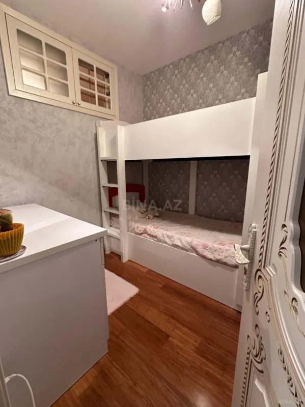 Satılır 3 otaqlı mənzil 83 m²