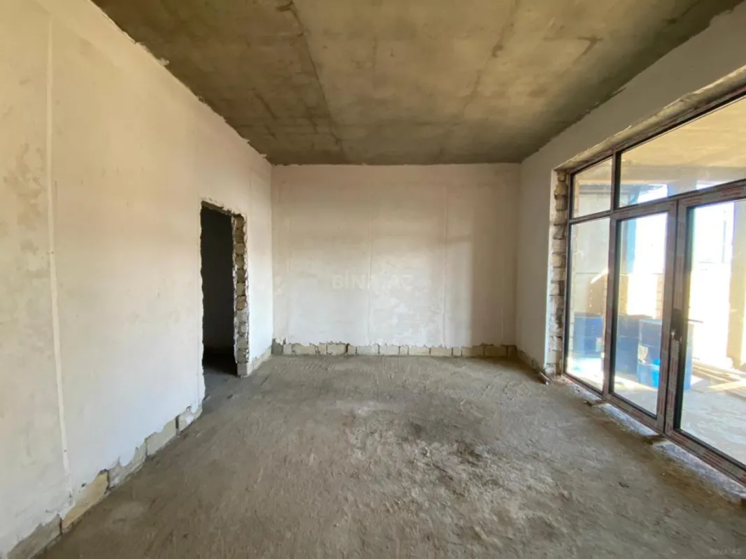 Satılır 5 otaqlı həyət evi 370 m²
