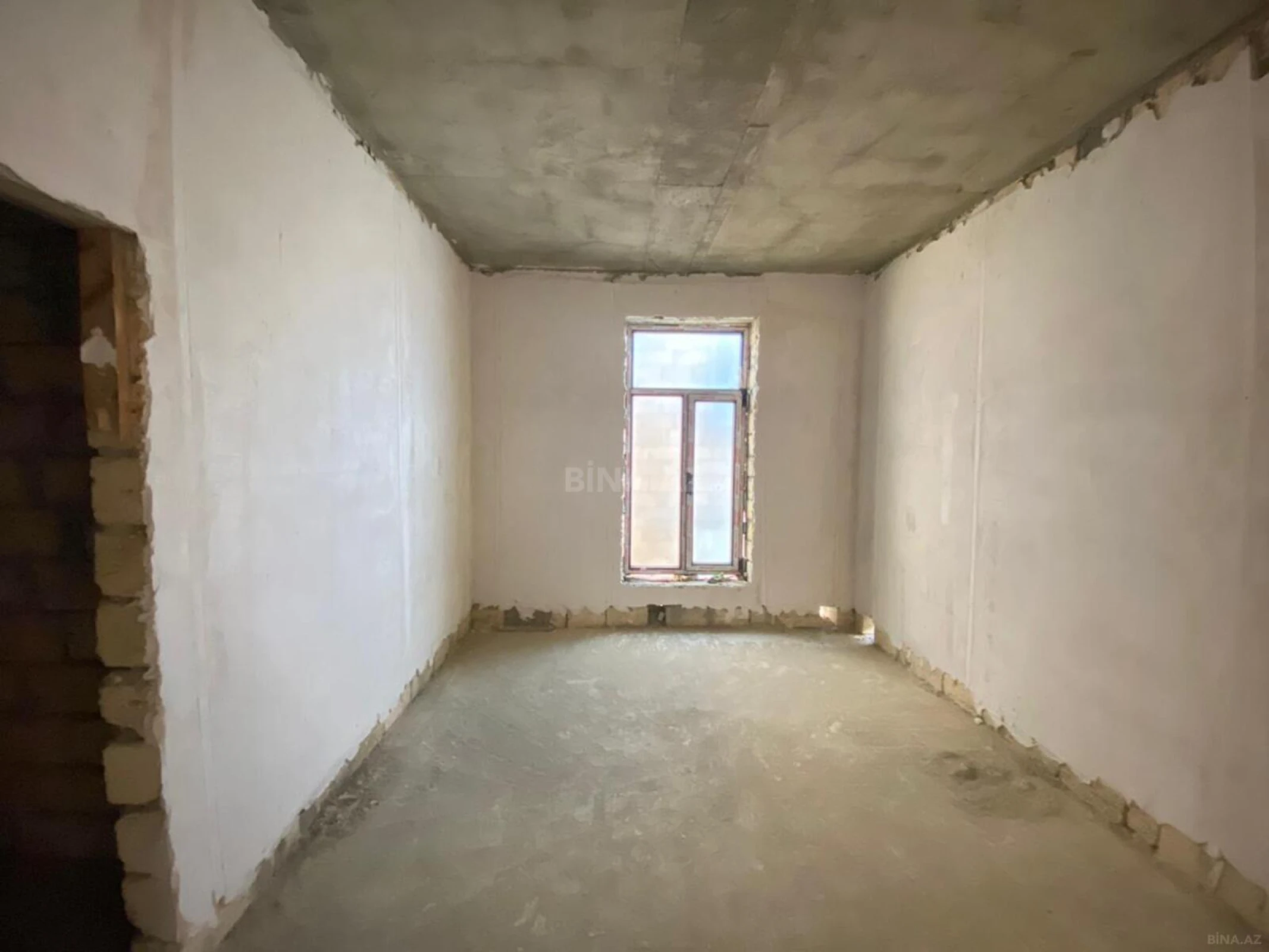 Satılır 5 otaqlı həyət evi 370 m²