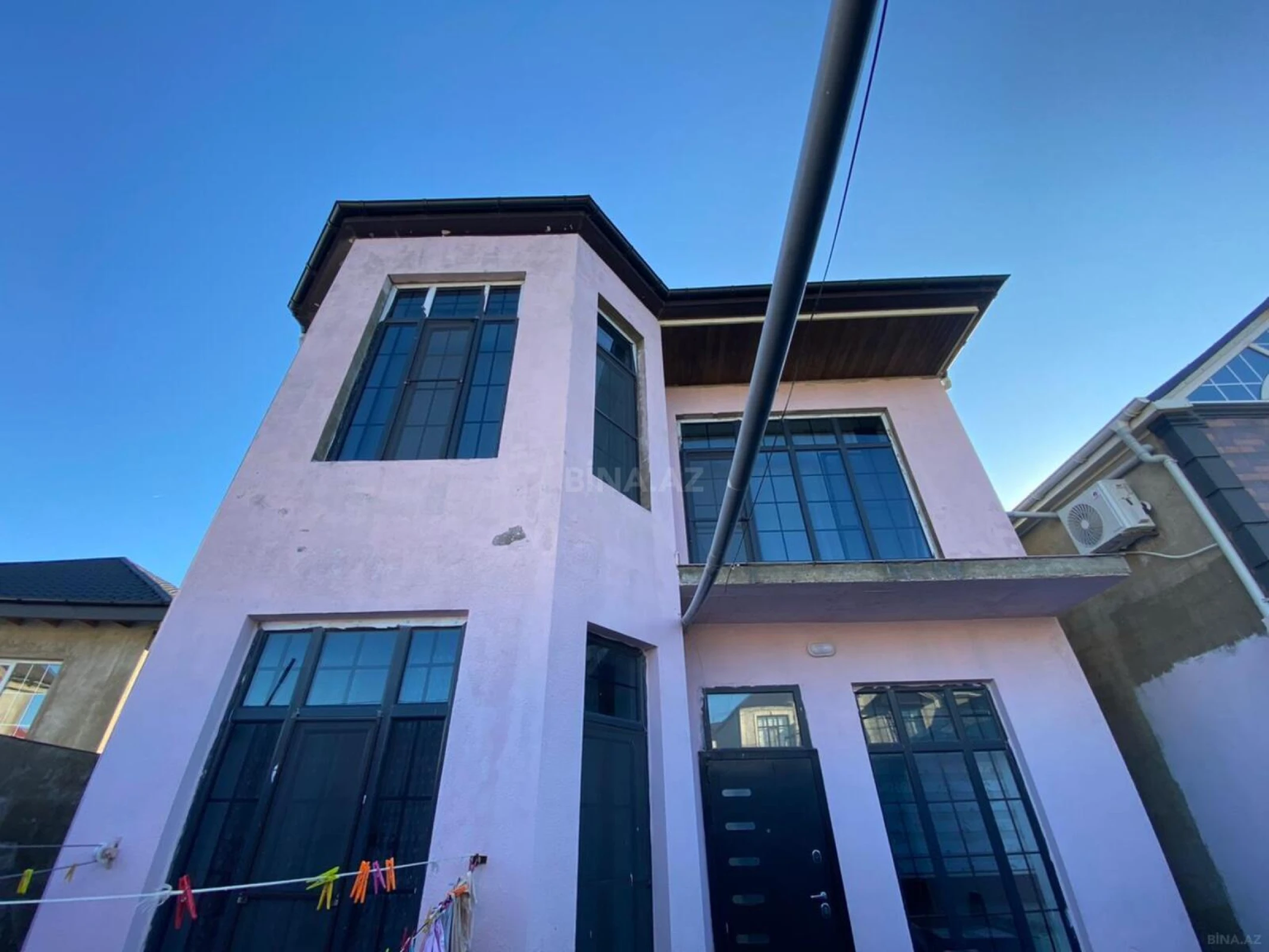 Satılır 4 otaqlı həyət evi 150 m²