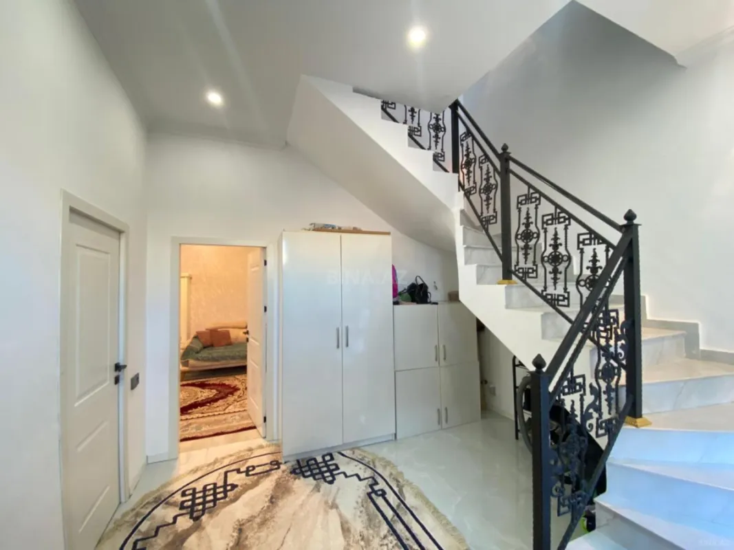 Satılır 4 otaqlı həyət evi 150 m²