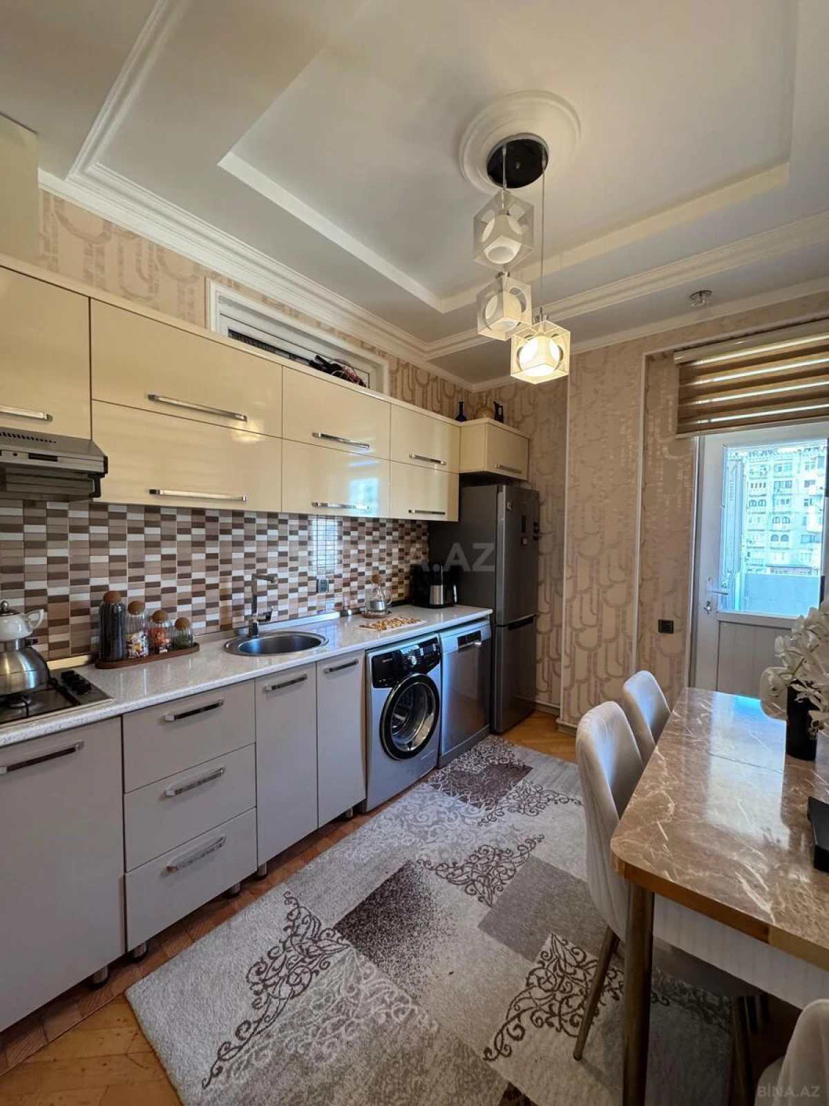 Satılır 3 otaqlı mənzil 96 m²