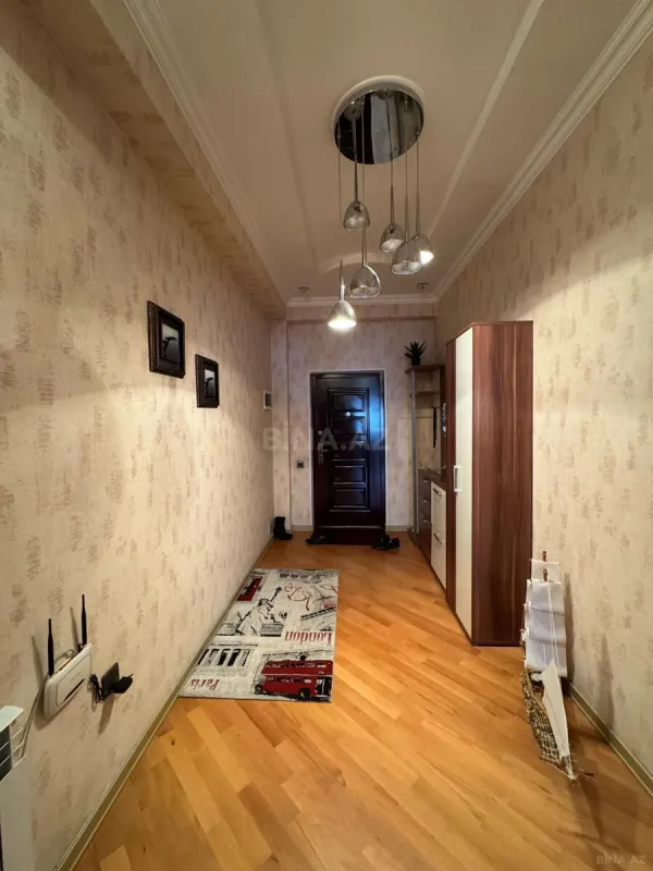 Satılır 3 otaqlı mənzil 96 m²