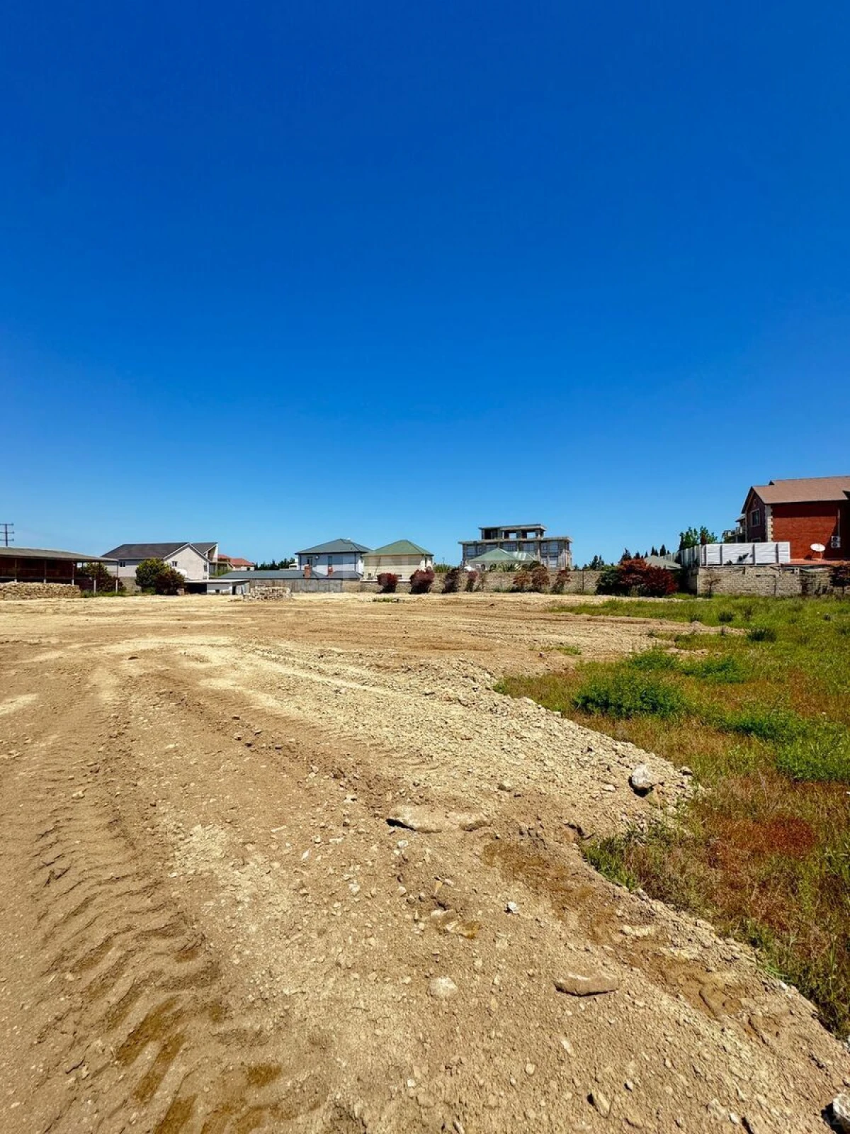 Satılır torpaq sahəsi 100 m²