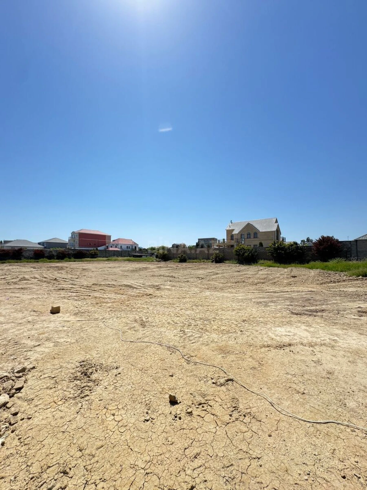 Satılır torpaq sahəsi 100 m²