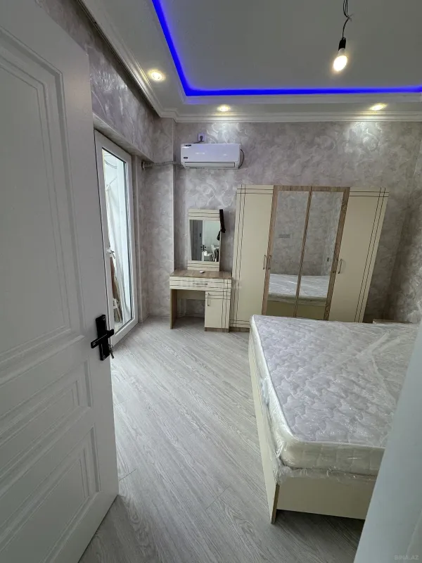 Satılır 2 otaqlı mənzil 73 m²