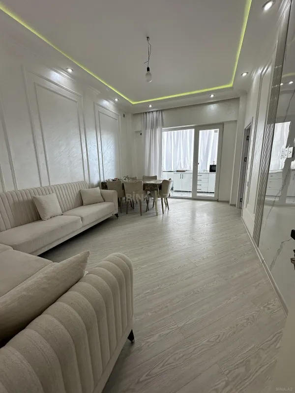 Satılır 2 otaqlı mənzil 73 m²