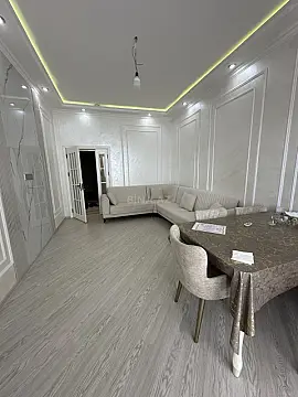 Satılır 2 otaqlı mənzil 73 m²