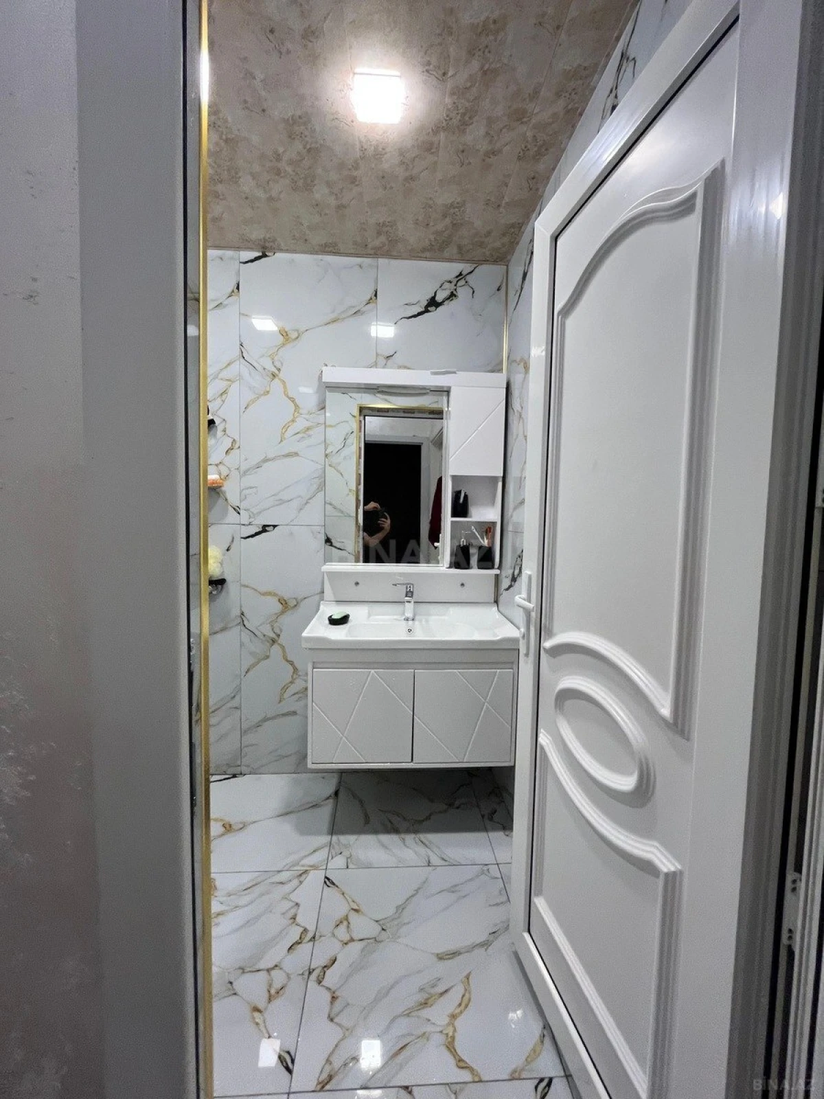 Satılır 2 otaqlı mənzil 73 m²