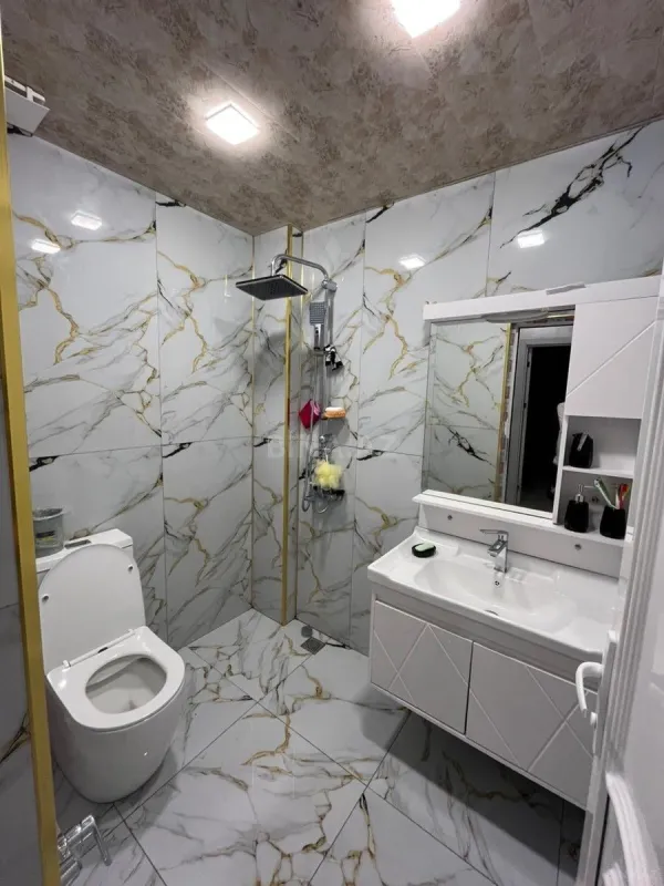 Satılır 2 otaqlı mənzil 73 m²