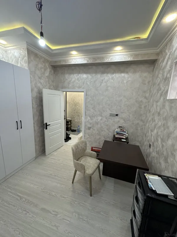 Satılır 2 otaqlı mənzil 73 m²