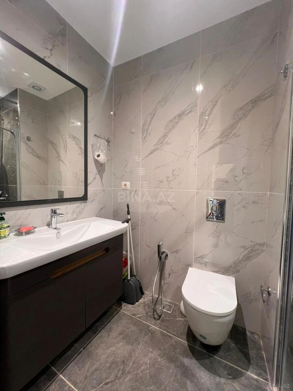 Kirayə verilir 2 otaqlı mənzil 72 m²