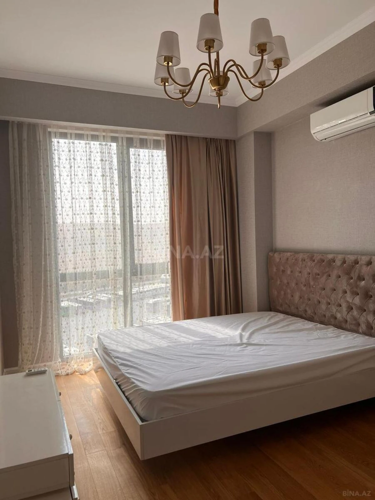Kirayə verilir 2 otaqlı mənzil 72 m²