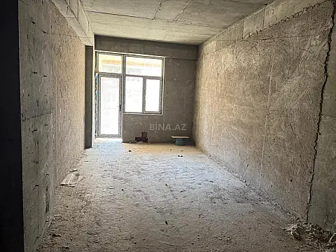 Satılır 4 otaqlı mənzil 255 m²
