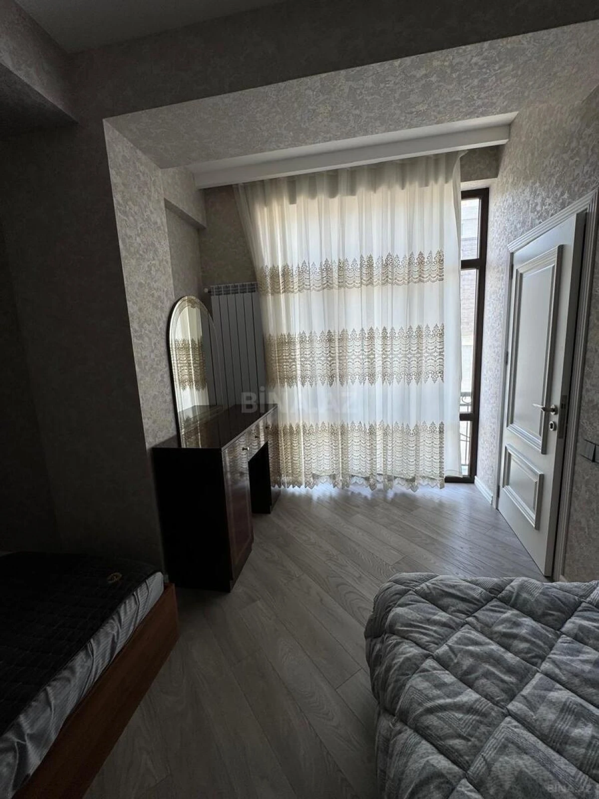Kirayə verilir 3 otaqlı mənzil 100 m²