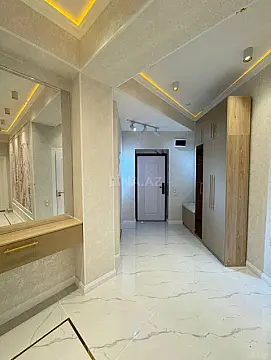 Kirayə verilir 2 otaqlı mənzil 80 m²