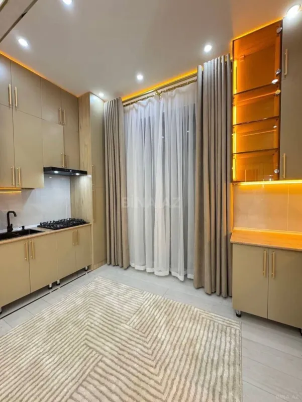 Kirayə verilir 2 otaqlı mənzil 80 m²