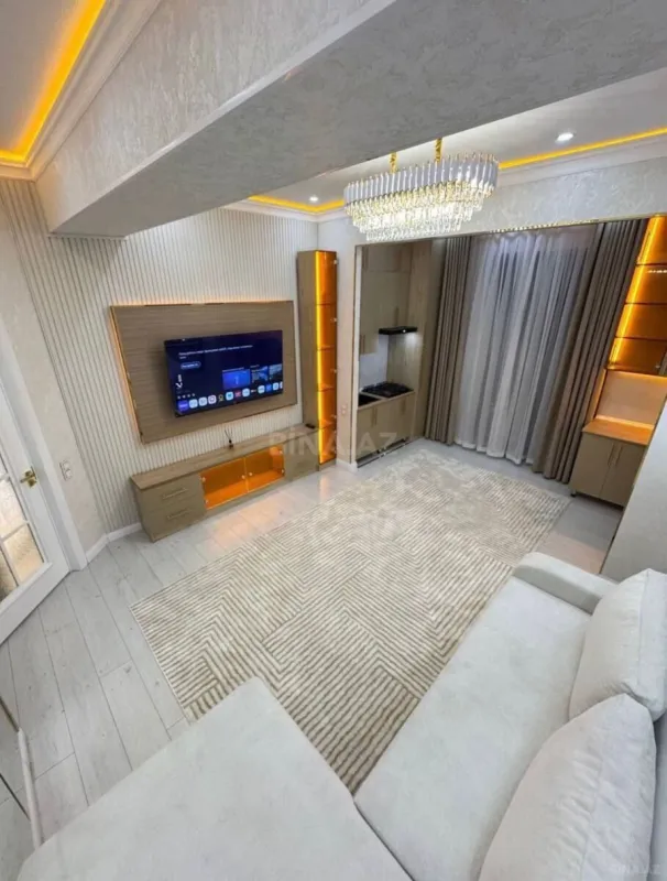 Kirayə verilir 2 otaqlı mənzil 80 m²