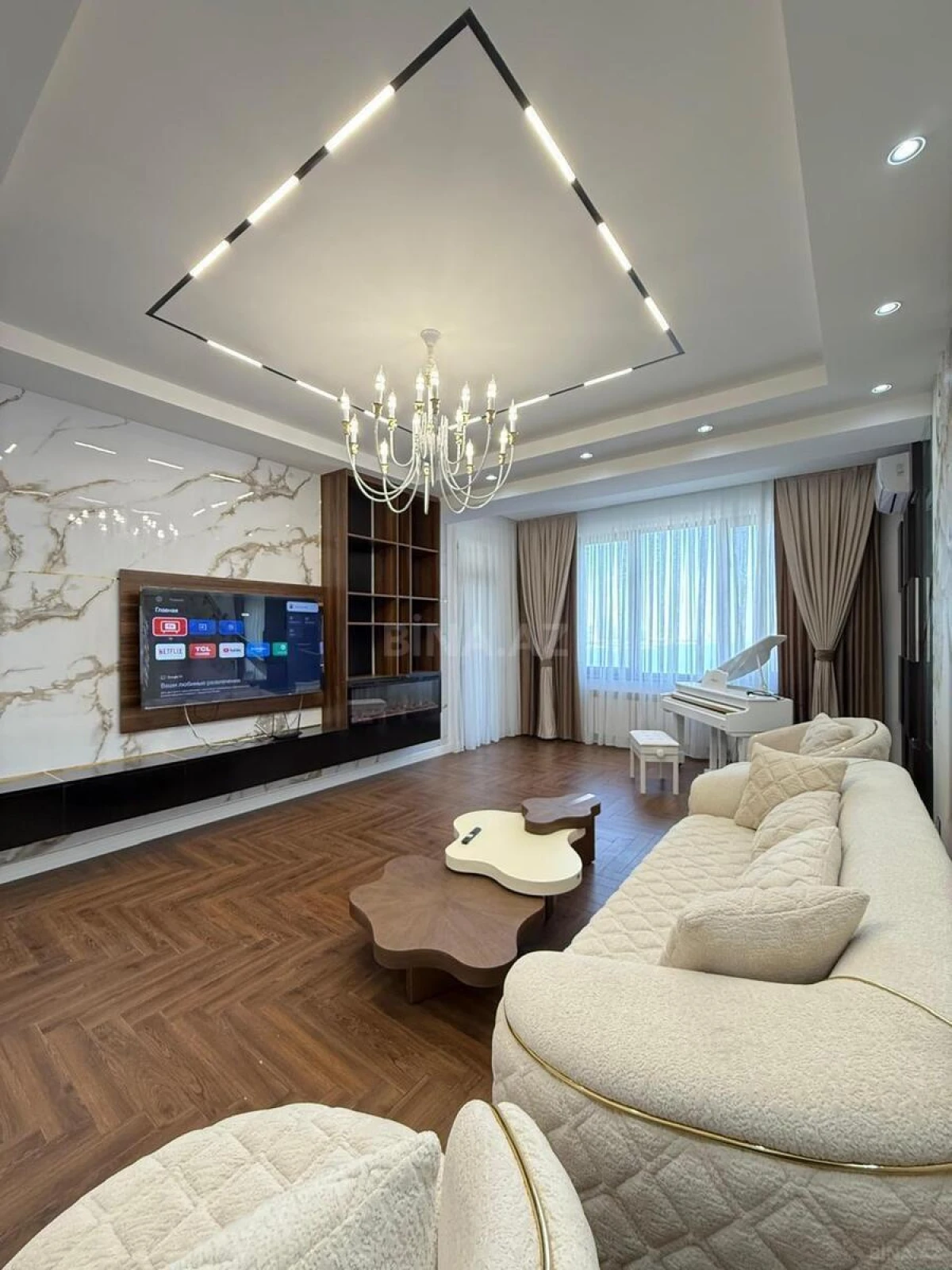 Satılır 5 otaqlı mənzil 237 m²