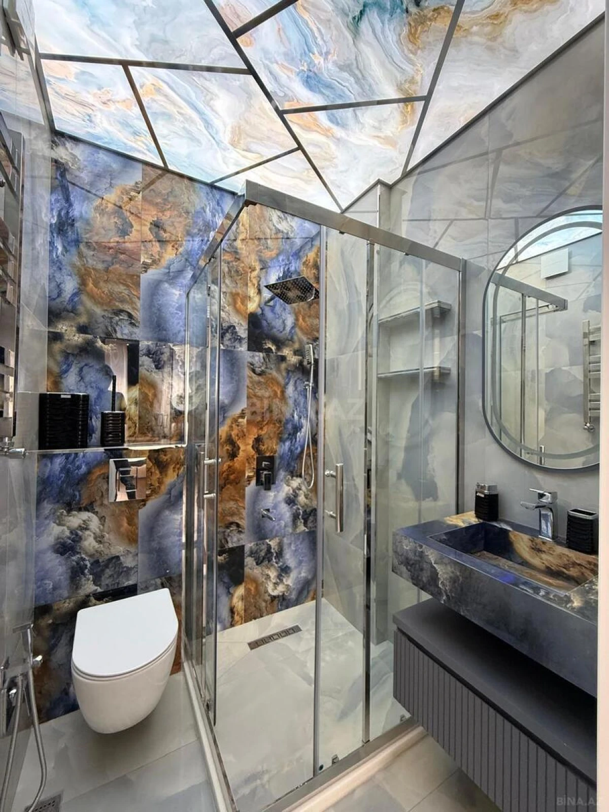 Satılır 5 otaqlı mənzil 237 m²