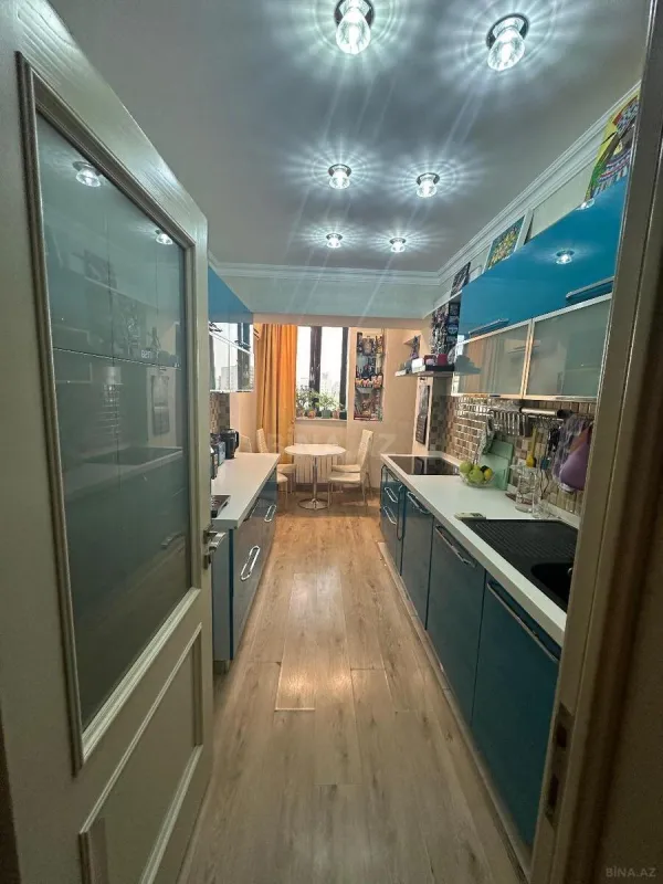 Satılır 2 otaqlı mənzil 75 m²