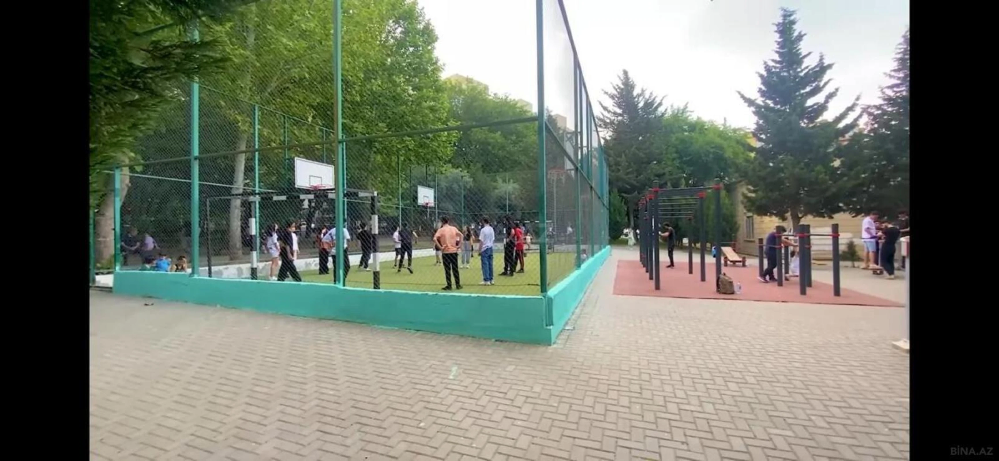 Satılır 2 otaqlı mənzil 75 m²