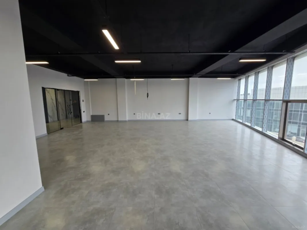 Kirayə verilir 1 otaqlı ofis 95 m²