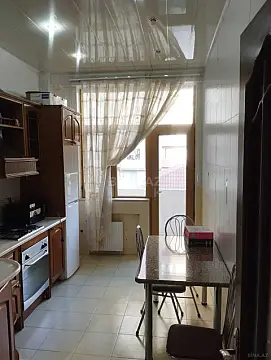 Satılır 4 otaqlı mənzil 130 m² — Bakı, İnşaatçılar 4 otaq 130.00 m²