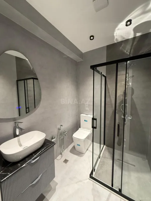 Satılır 2 otaqlı mənzil 84 m²