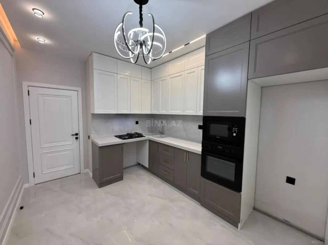 Satılır 2 otaqlı mənzil 84 m²