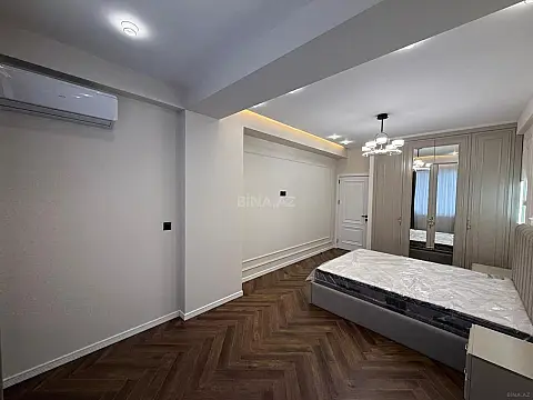 Satılır 2 otaqlı mənzil 84 m²