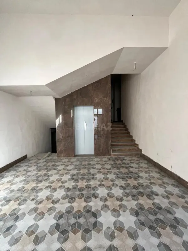 Satılır 1 otaqlı mənzil 65 m²