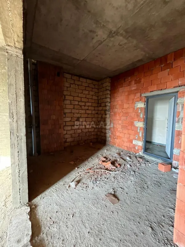 Satılır 1 otaqlı mənzil 65 m²