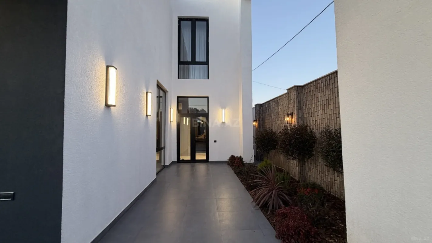 Satılır 4 otaqlı həyət evi 200 m²