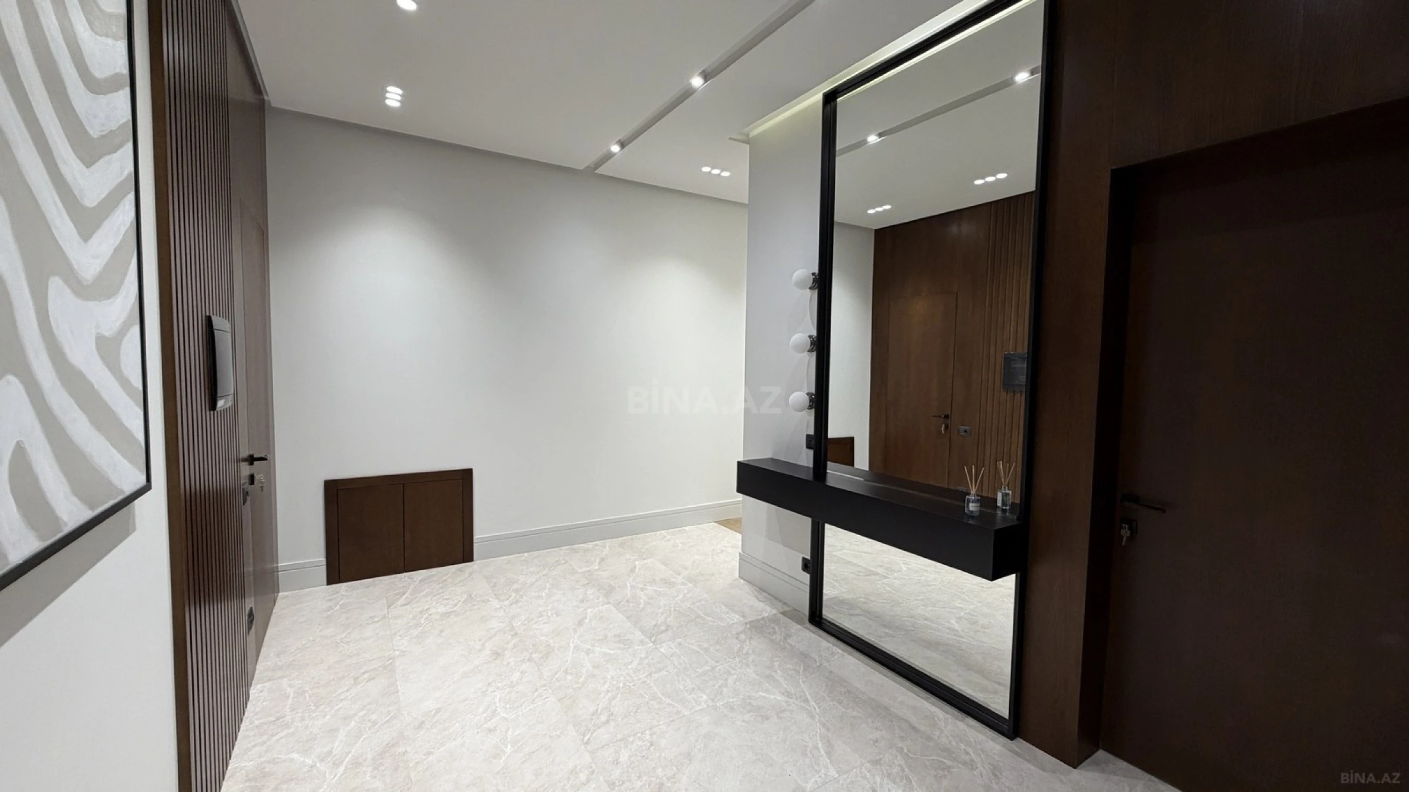 Satılır 4 otaqlı həyət evi 200 m²