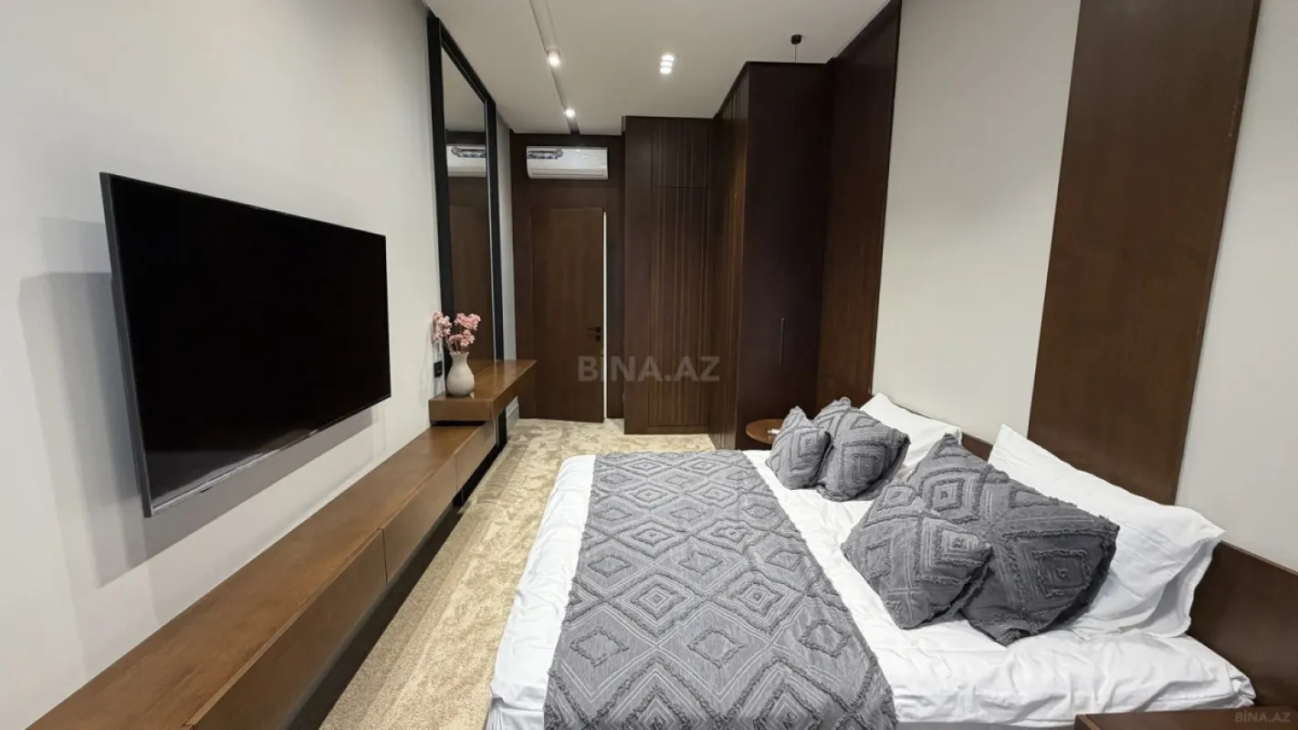 Satılır 4 otaqlı həyət evi 200 m²